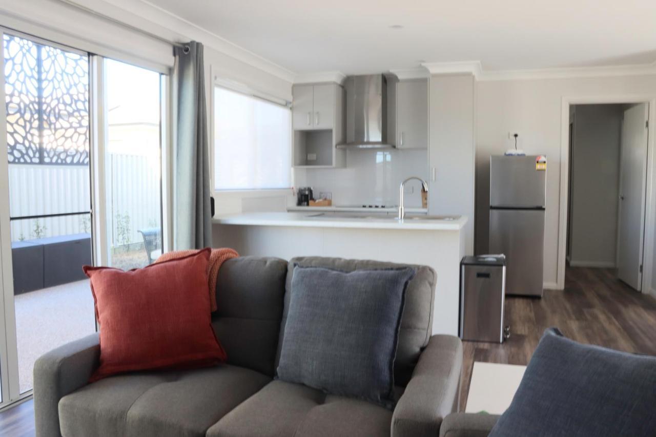 Apple Blossom Cottages Станторп Екстер'єр фото