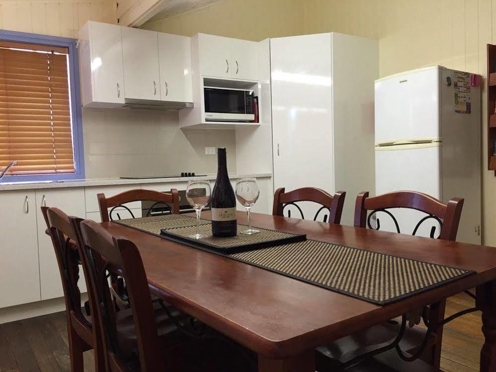 Apple Blossom Cottages Станторп Екстер'єр фото