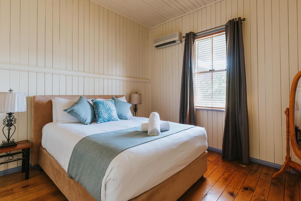 Apple Blossom Cottages Станторп Екстер'єр фото